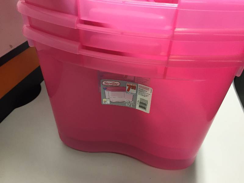 PLASTIC TOTES