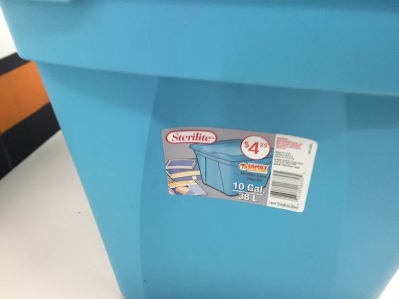 PLASTIC TOTES