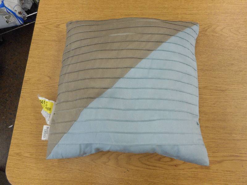lot 7 image: 12X12 BETTER HOMES PILLOW