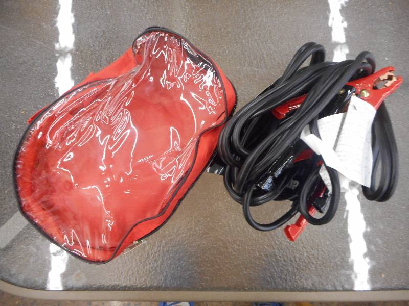 lot 20 image: EVERSTART 12 FOOT JUMPER CABLES