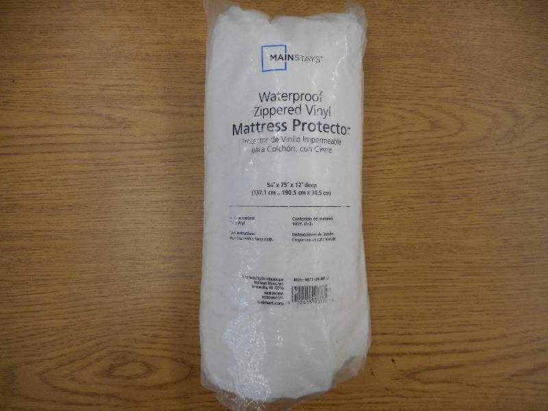 lot 24 image: MAINSTAYS WATERPROOF ZIPPERED VINYL MATTRESS PROTECTOR