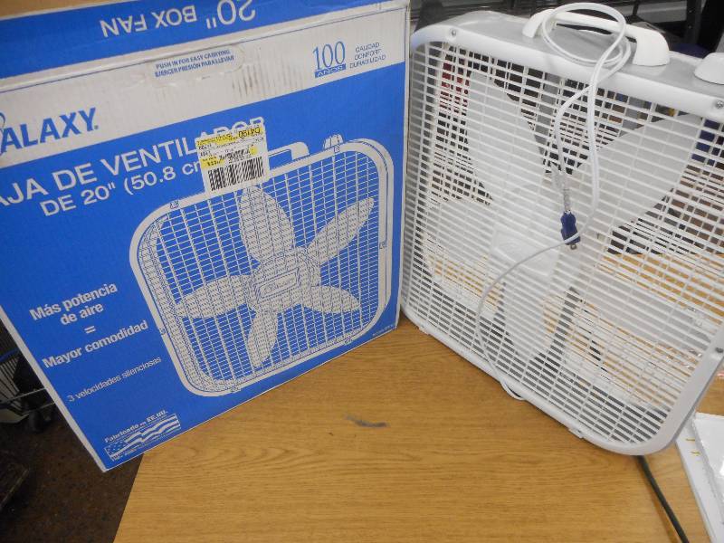lot 36 image: GALAXY 20 INCH BOX FAN
