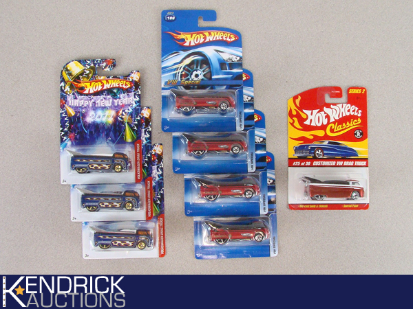 8 MINT ON CARD Hot Wheels VW Drag Trucks