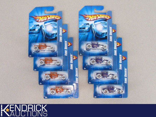 8 MINT ON CARD Hot Wheels 2007 Bone Shakers