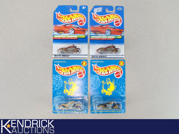 4 MINT ON CARD Hot Wheels Scorchin Scooter Motorcycles with Treasure Hunts