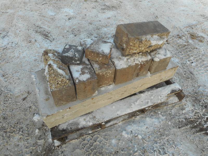 (1) Pallet Of Misc Landscape Block ...