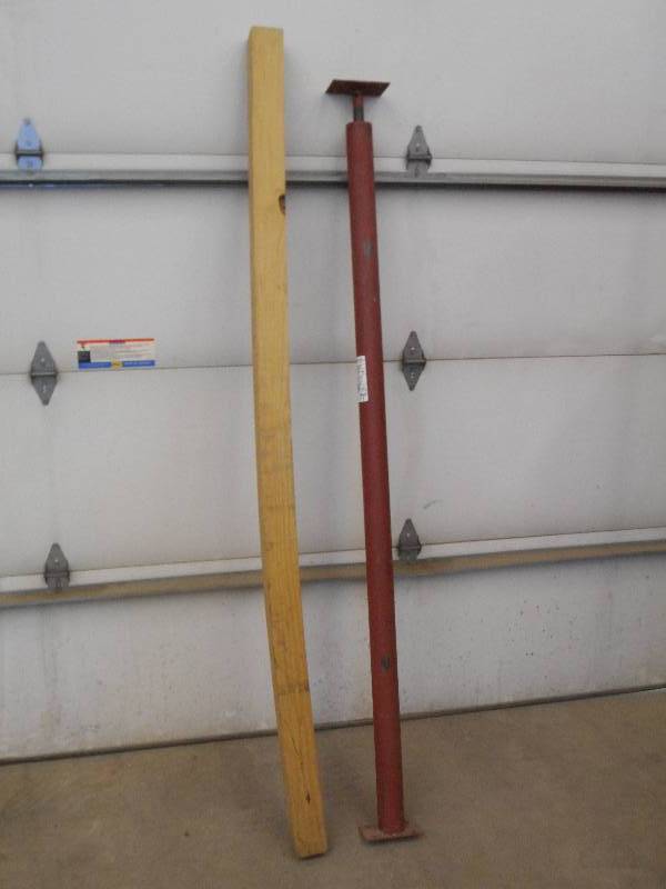 (1) Warped 4x4 & (1) Tel-O-Post A...