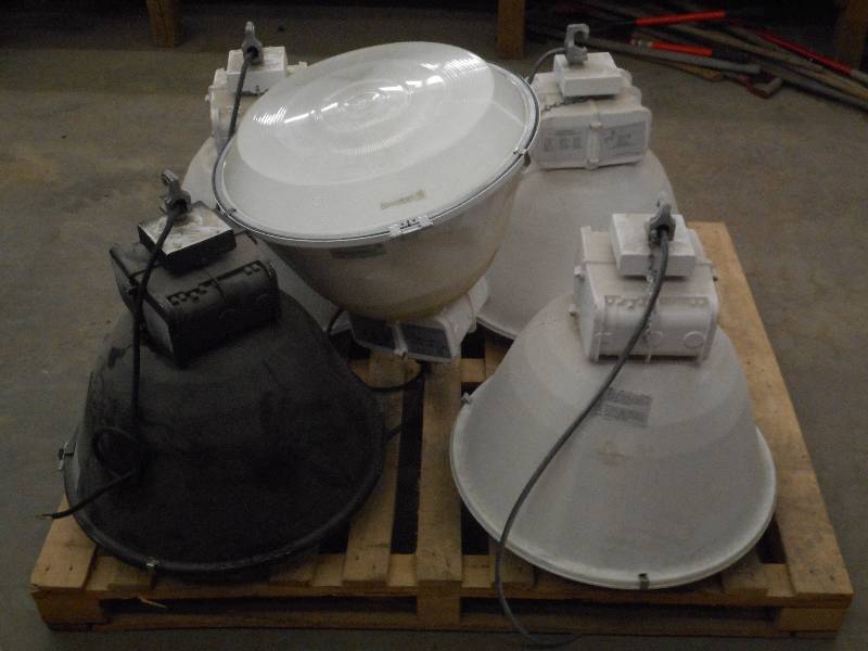 (5) Lithonia Commercial 400Watt Ove...