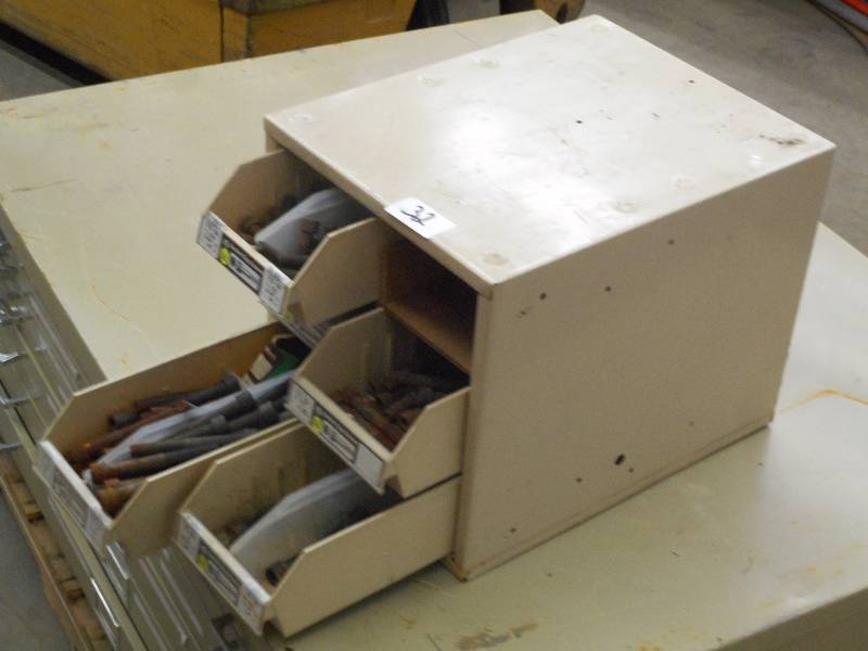 5-Drawer Parts Bin With Misc Socket...