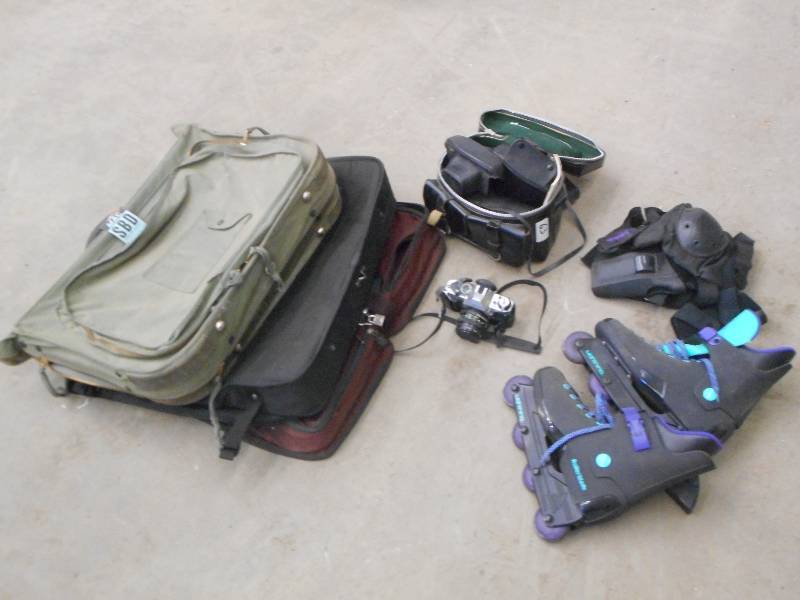Lot Of Vintage Camera Set, (3) Tra...