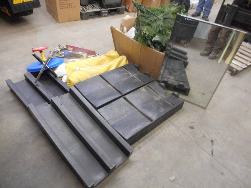 Pallet Lot (2) Scooters, (4) Molde...