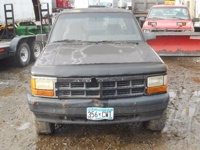 1996 Dodge Dakota Sport, V6 Gas Eng...