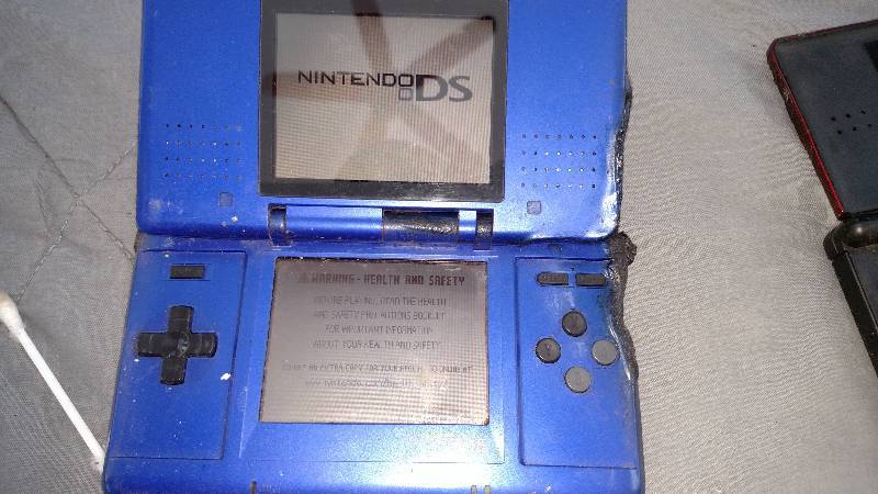 2 nintendo ds, gameboy case