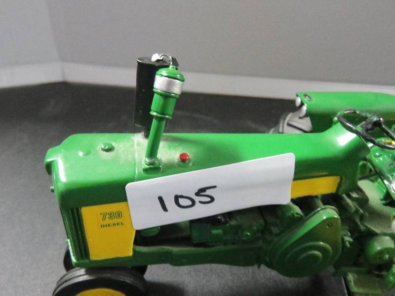 John Deere tractors (metal)