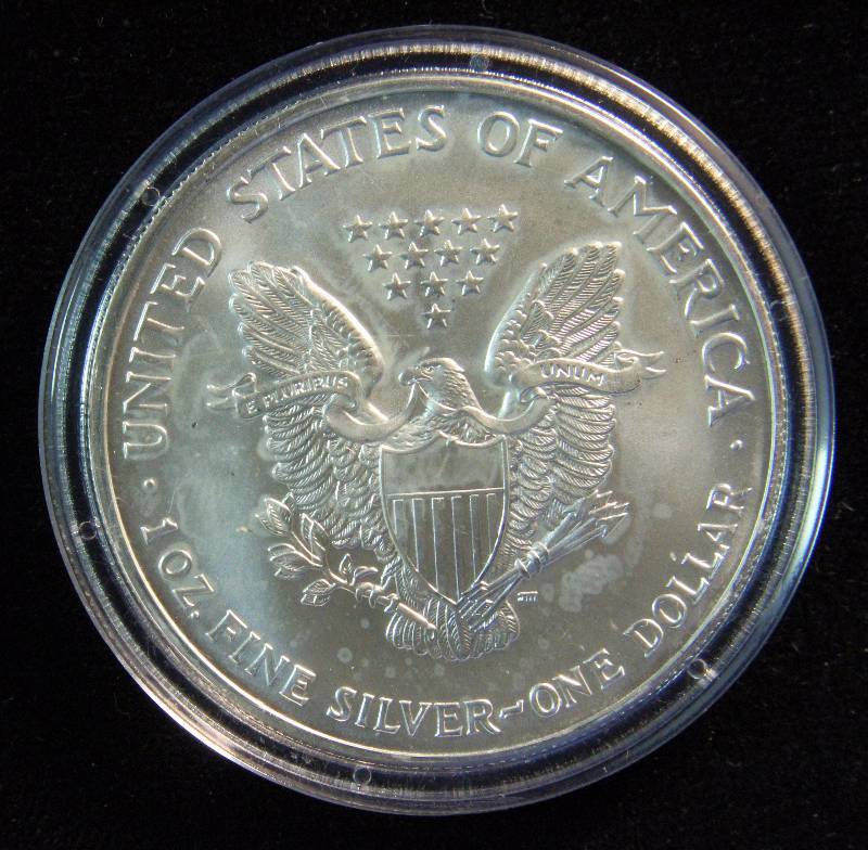 2002 AMERICAN SILVER EAGLE 1 TROY OZ. .999 FINE SILVER DOLLAR IN AIRTITE HOLDER