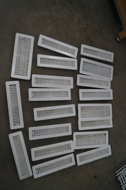 lot 22 image: Vent Covers