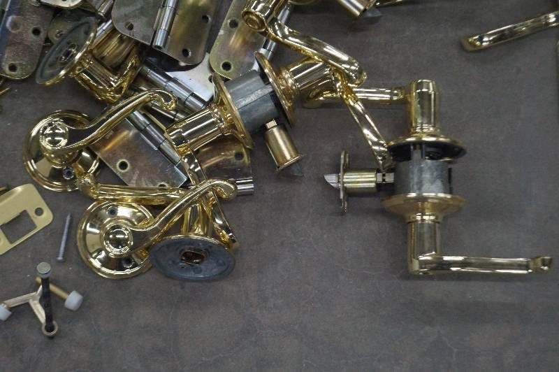 lot 27 image: Door Hardware