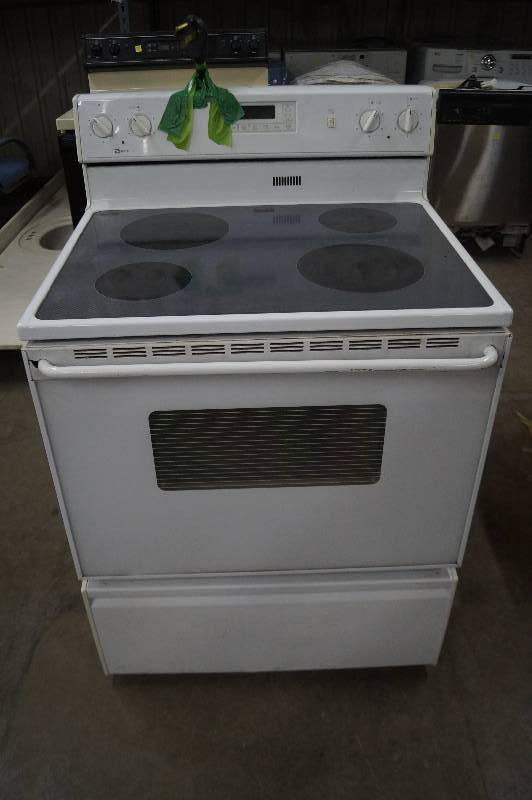 lot 51 image: Stove