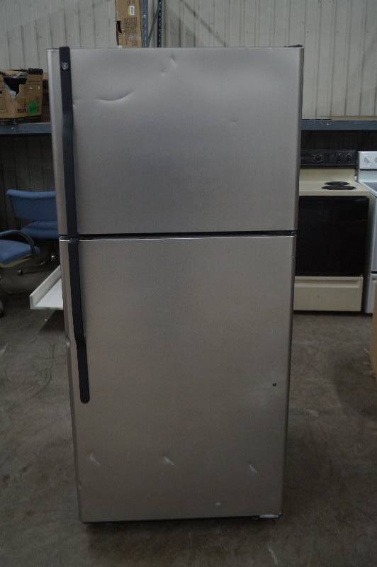 lot 53 image: Refrigerator