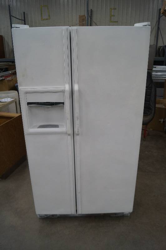 lot 54 image: Refrigerator