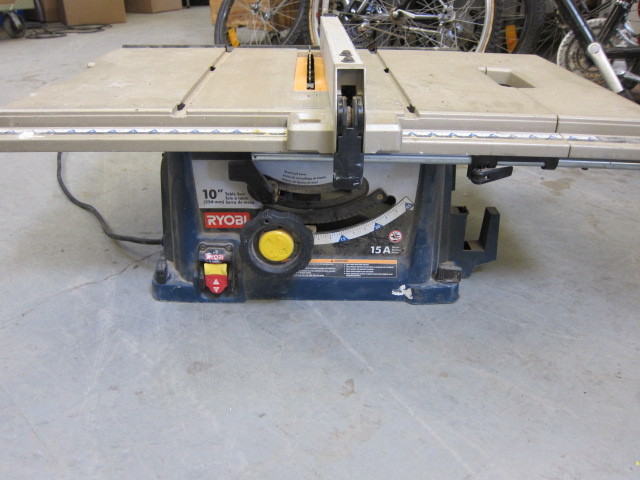 lot 24 image: Table Saw