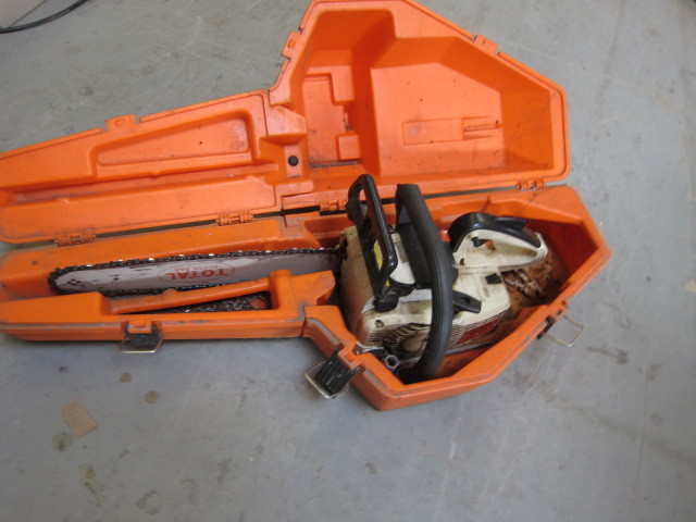 lot 34 image: Chain Saw