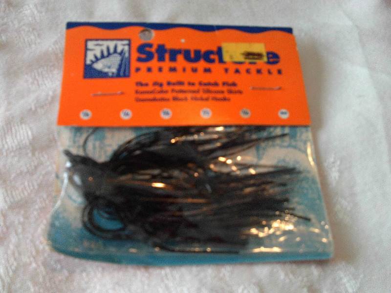 1 camo colored jig