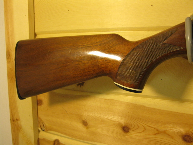 Smith and Wesson 1000 Semi-auto shotgun