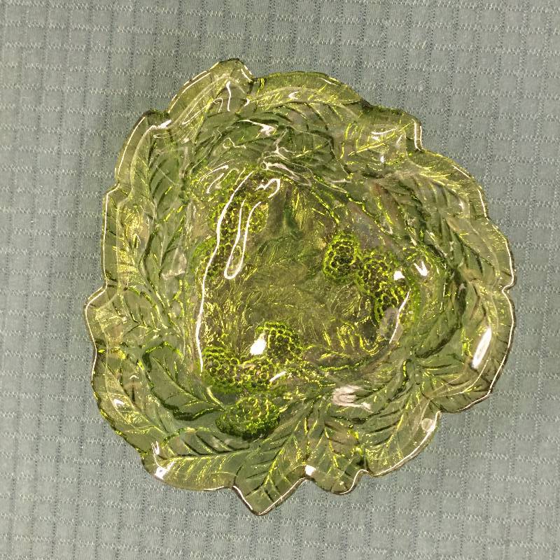 lot 62 image: 2 Vintage Indiana or Viking Avocado Green Glass Decorative Bowls One with Handles - Lovely and Excellent Condition