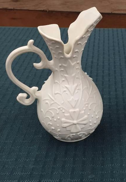 lot 108 image: Pretty Vintage Porcelain Roses Made in Japan Ewer Pitcher Vase