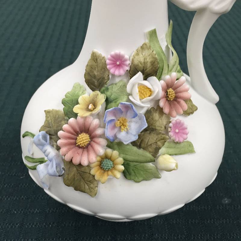 lot 109 image: Vintage Andrea by Sadek Pitcher Ewer Vase Flowers