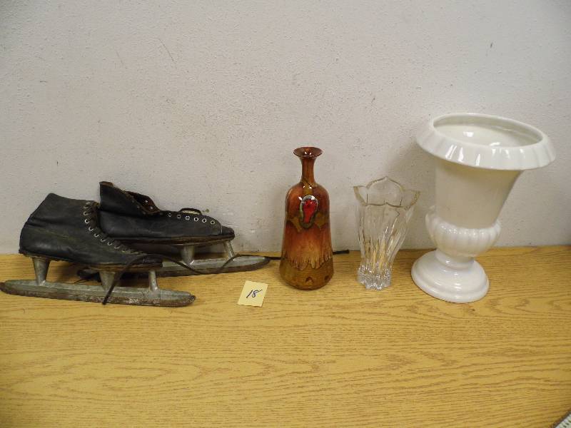 Skates and Dcor Items