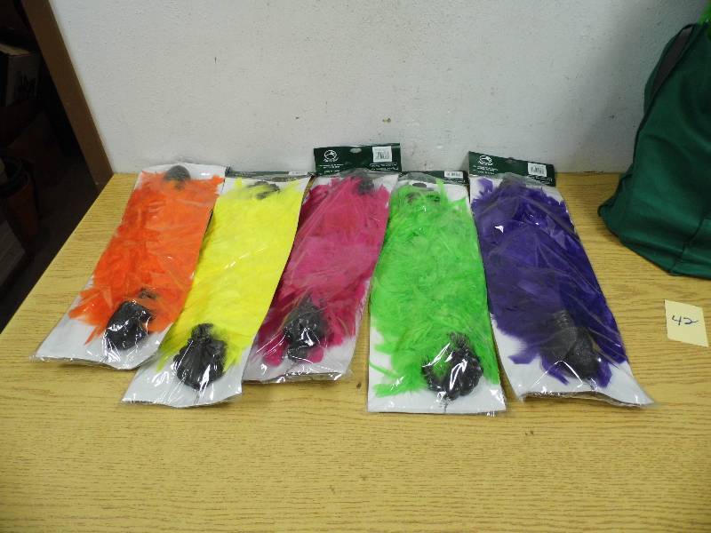 15 Feather Hangings