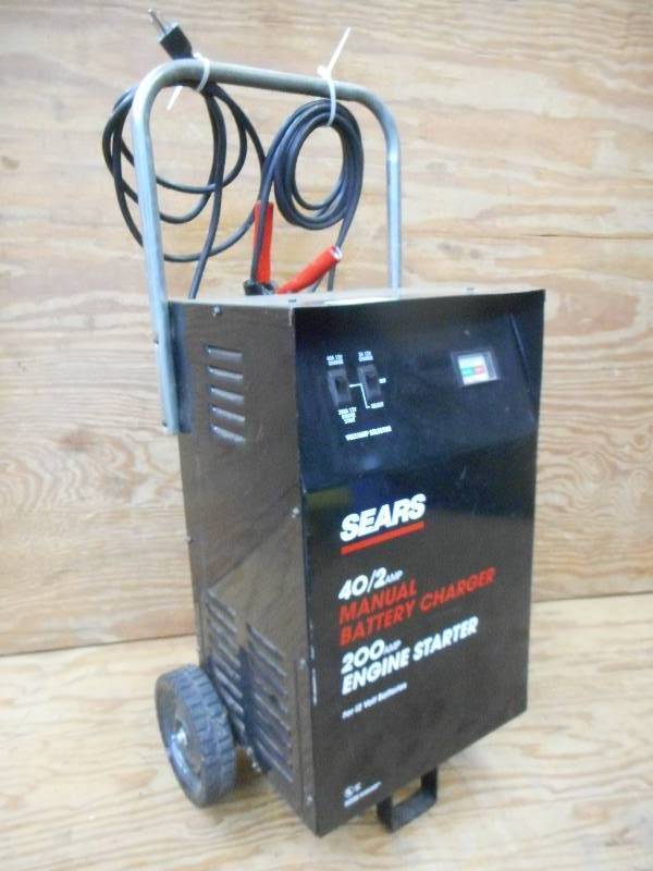 lot 6 image: Sears 402 Amp Charge200 Amp Jumps...