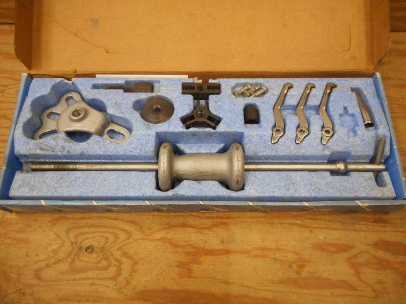lot 49 image: SilverSlapper Slide Hammer Set ...
