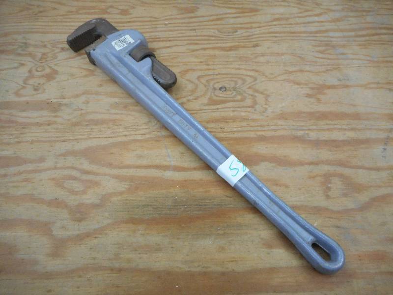 lot 58 image: Heavy Duty Aluminum 24 Pipe Wrench...