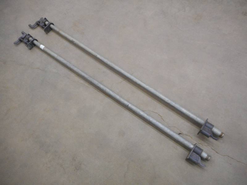 lot 91 image: (2) 5ft Steel Bar Clamps ...