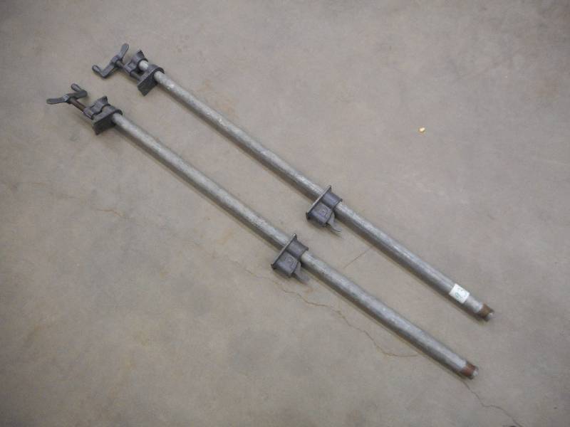 lot 93 image: (2) 4ft Steel Bar Clamps ...