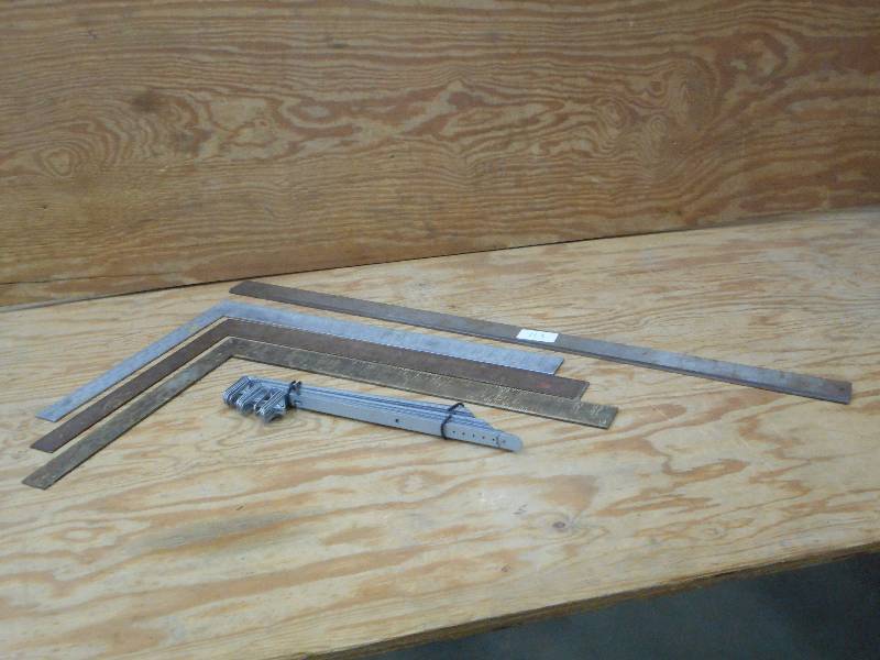lot 113 image: Lot Of Heavy Duty Straight Edge, (...