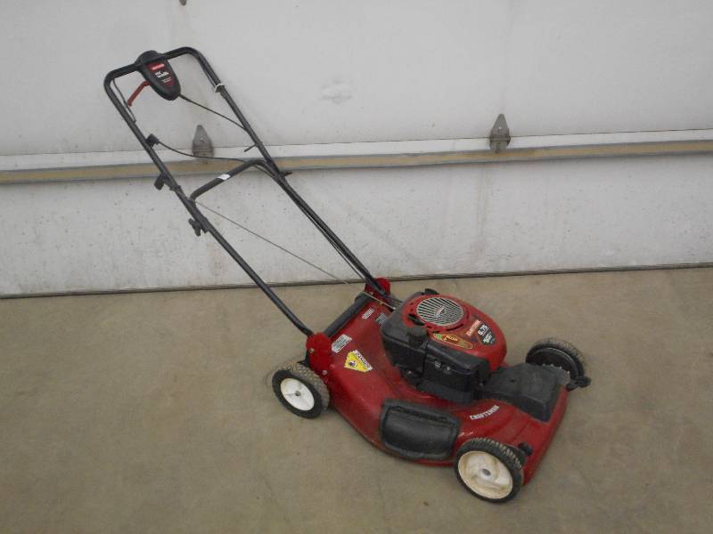 lot 114 image: Craftsman 6.75HP 21 Lawn Mower ...