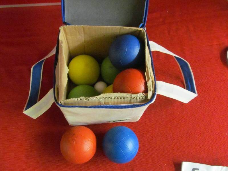 Bocce set