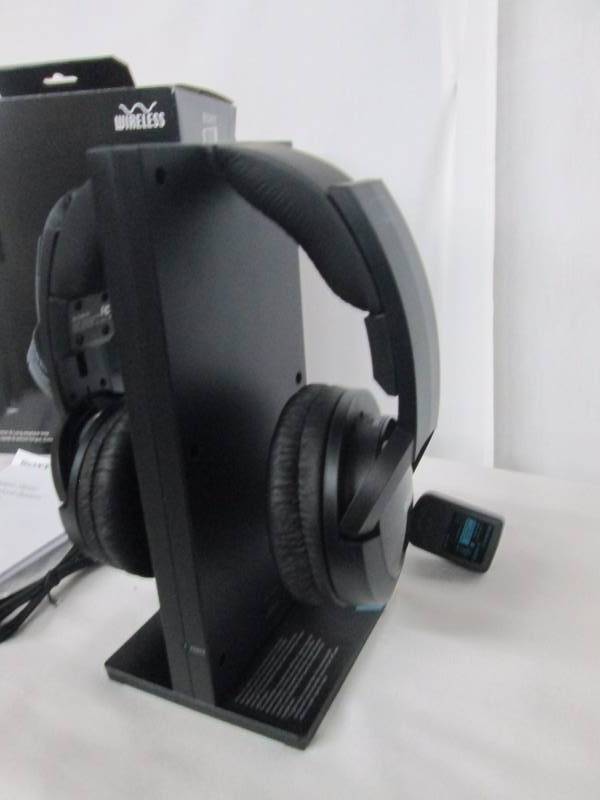 Sony Noise-Reduction Wireless Headphones