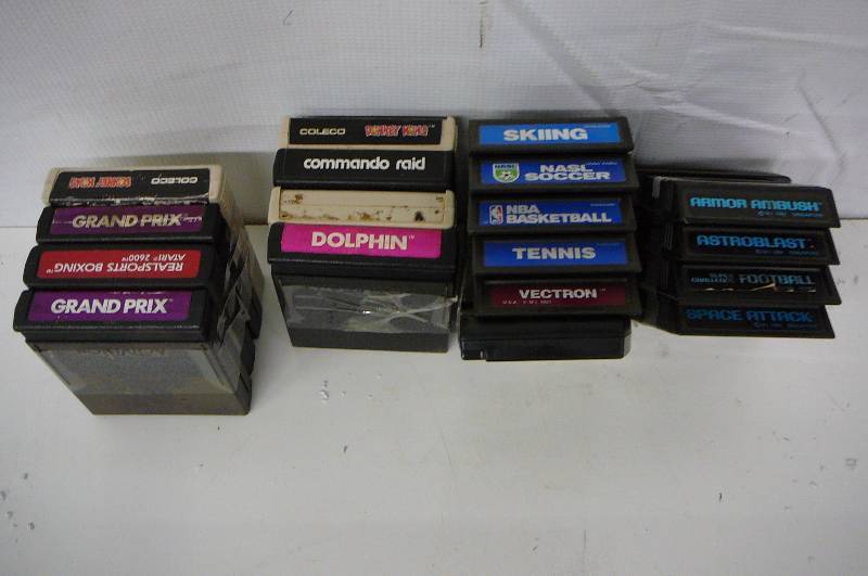 lot 4 image: Atari  Nintendo Games