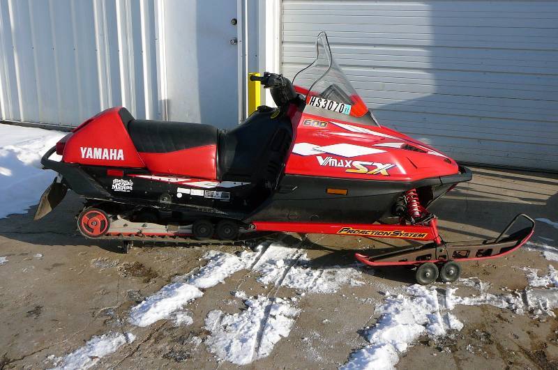 スノーモービル VMAX SX600