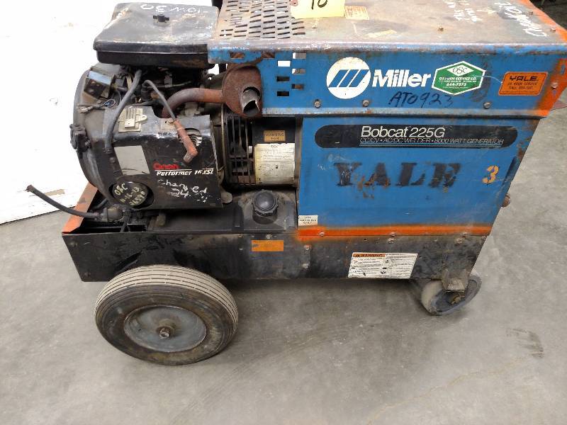 Miller Bobcat 225G 200 Amp ACDC We...