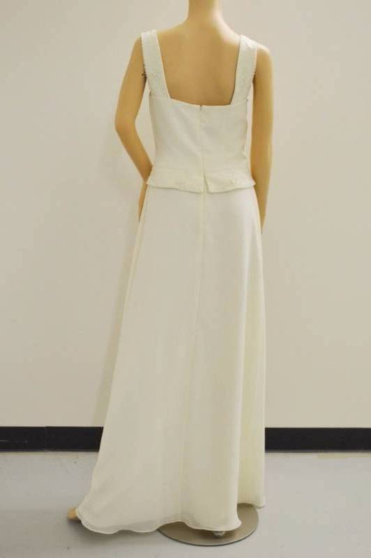 lot 15 image: Landa  Ivory (Off-White) 3 piece Wedding Dress Ensemble