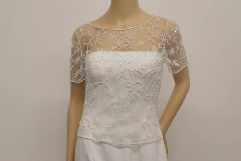 lot 16 image: Off White Destinations Wedding Dress