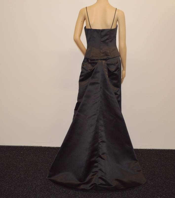 lot 25 image: Waters & Waters 2 Piece Black Special Occasion Ensemble
