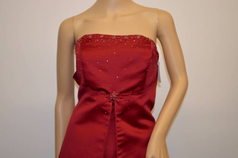 lot 67 image: Alexia II  Dark Red Special Occasion Dress