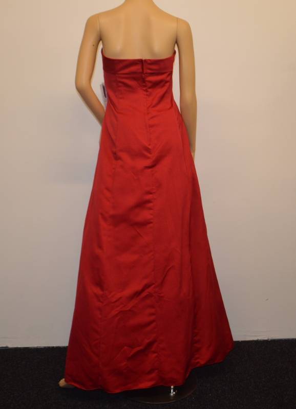lot 76 image: Roberta Bridal  Red Special Occasion Dress
